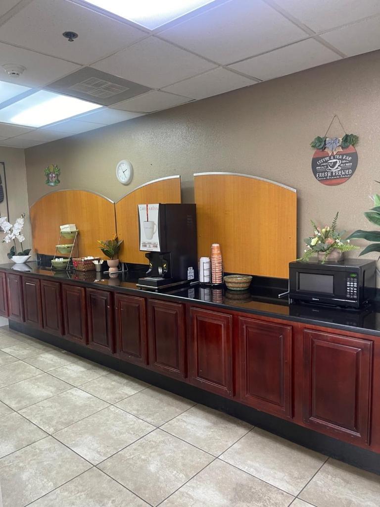 Quality Inn & Suites Conference Center New Port Richey Exterior foto